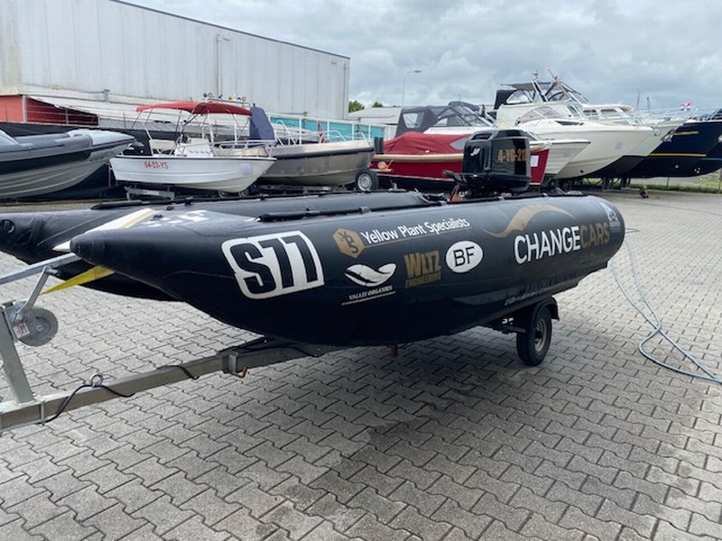 Aquarius Zapcat 410 STX