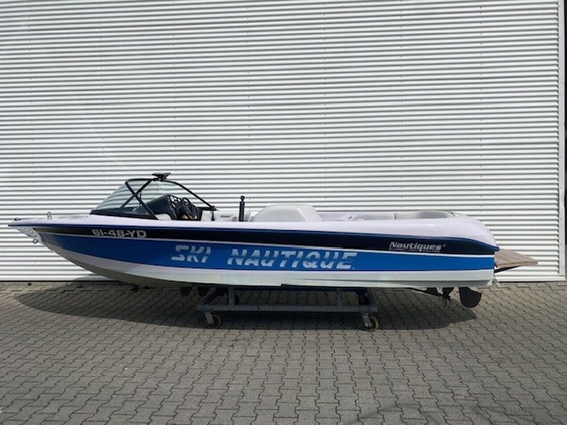 Ski Nautique 196 
